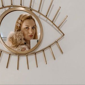 Meet your Posher, Isabel